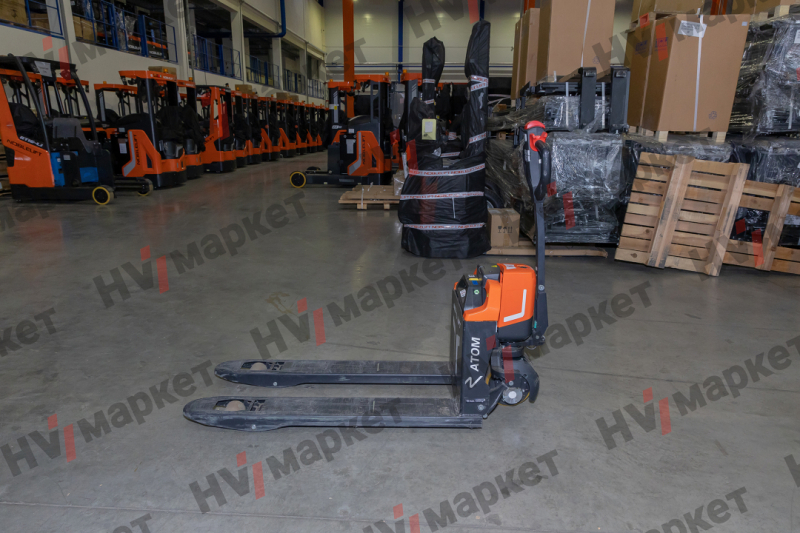 Тележка самоходная PTE15Q2-A 1500 кг, 540/685 * 1150 мм, одинарный ролик, литий-ионный аккумулятор 24 В / 50 Ач, зарядное устройство на 12 А, китайский контроллер, без стабилизаторов HV Market