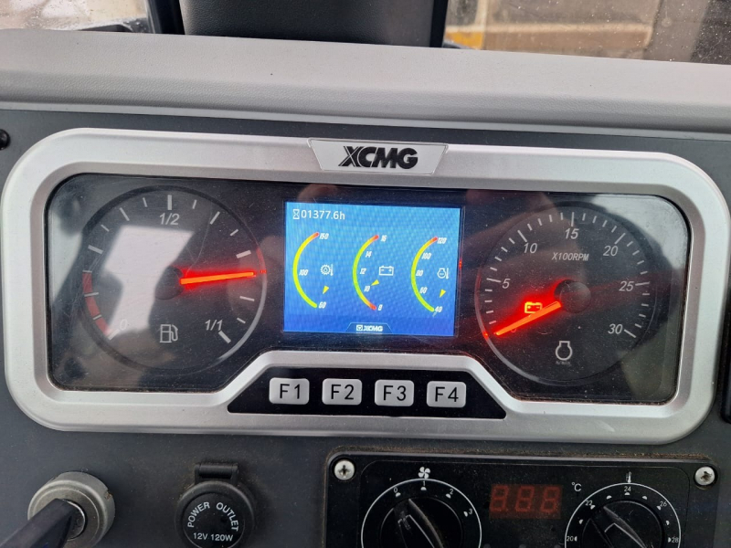 XCMG XC8* Экскаватор-погрузчик HV Market