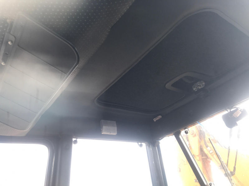 ДОРЭЛЕКТРОМАШ ДЭМ-1145 на базе трактора МТЗ 92П Экскаватор-погрузчик HV Market