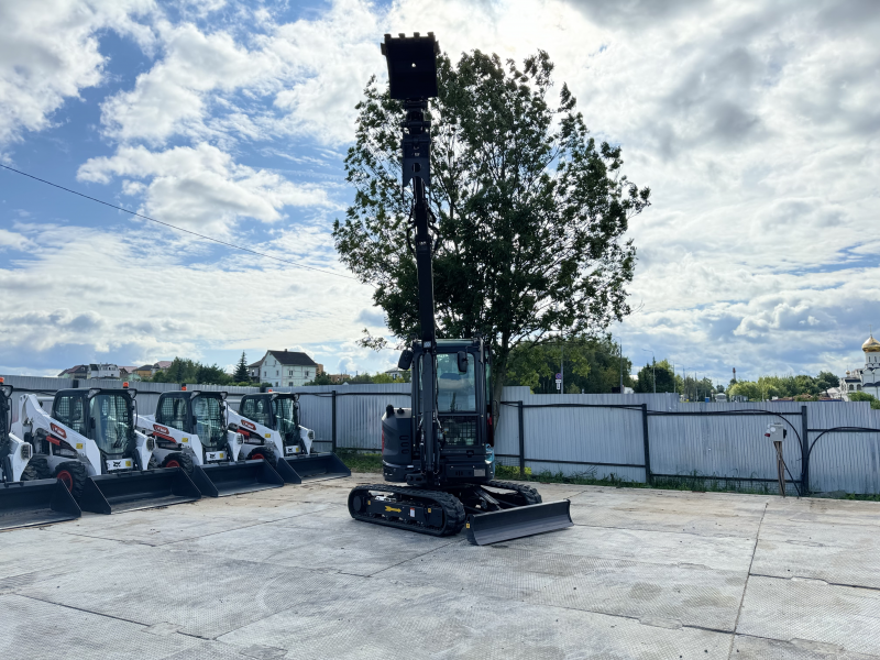 Мини-экскаватор QUADTRAC E40 PRO (4т, кабина, A/C, квикаплер, бур, 3 ковша) HV Market