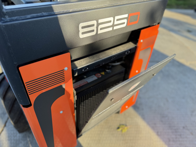 Мини-погрузчик CASTLOADERS 825D ИТАЛИЯ (Кабина STANDARD) HV Market