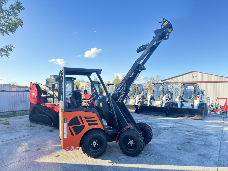 Мини-погрузчик CASTLOADERS 825D ИТАЛИЯ (Кабина STANDARD) HV Market