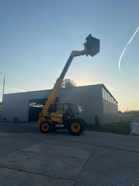 Телескопический погрузчик JCB 540-70 HV Market