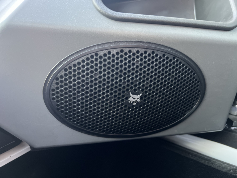 Мини-погрузчик BOBCAT S530 (Г/п 860 кг) HV Market