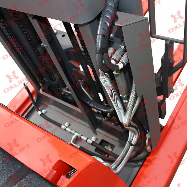 Ричтрак с площадкой для оператора TFA20-55 OXLIFT 5500 мм 2000 кг