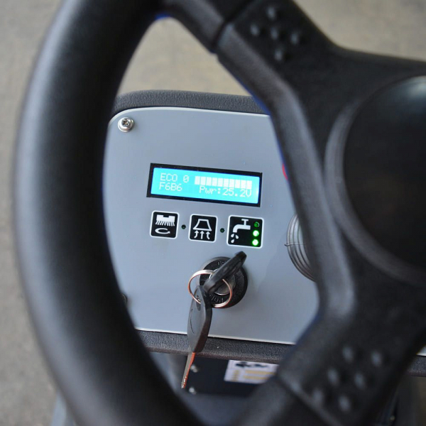 Высокопроизводительная поломоечная машина OXLIFT NR530 с управлением сидя HV Market