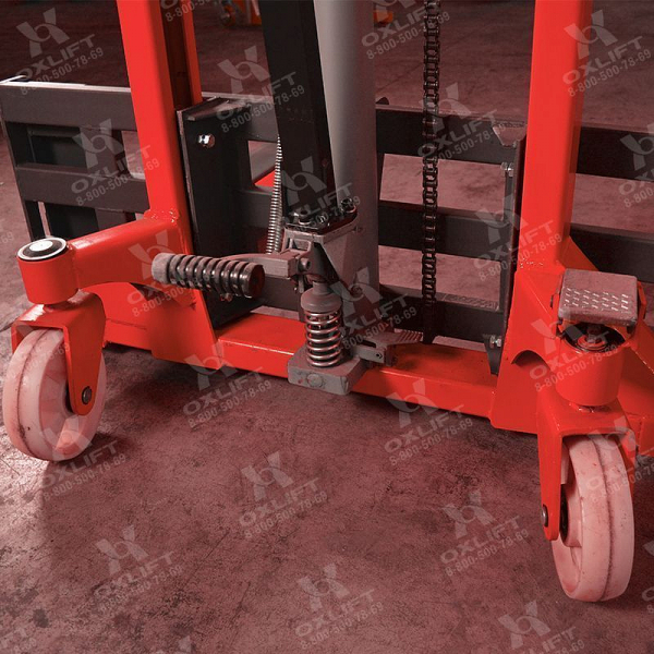 Гидравлический штабелер с широкими опорными лапами HS16-W OXLIFT 1600 мм 1500 кг HV Market