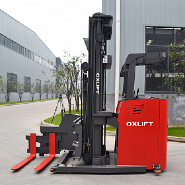 Ричтрак с трехсторонней обработкой грузов MC15-85 OXLIFT 8500 мм 1500 кг