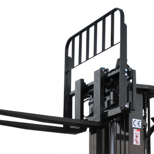 Электрический погрузчик YETT CPD18-A3LIH4-M-ZSM480-SS HV Market