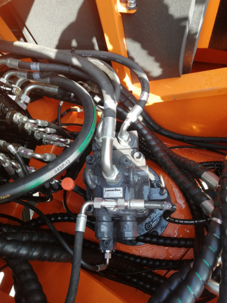 КОЛЕСНЫЙ ЭКСКАВАТОР LONKING CDM6150W HV Market