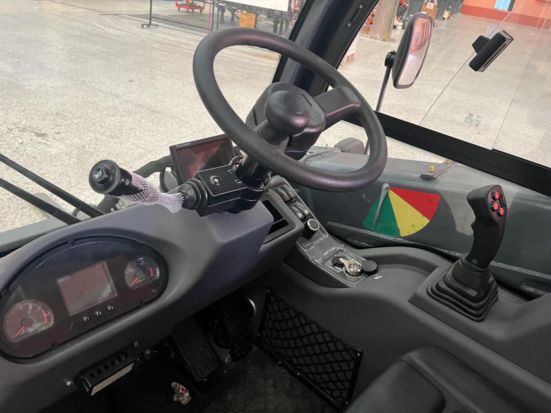 Телескопический погрузчик MANITECH T135H мини HV Market