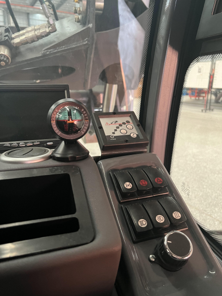Телескопический погрузчик MANITECH T135H мини HV Market